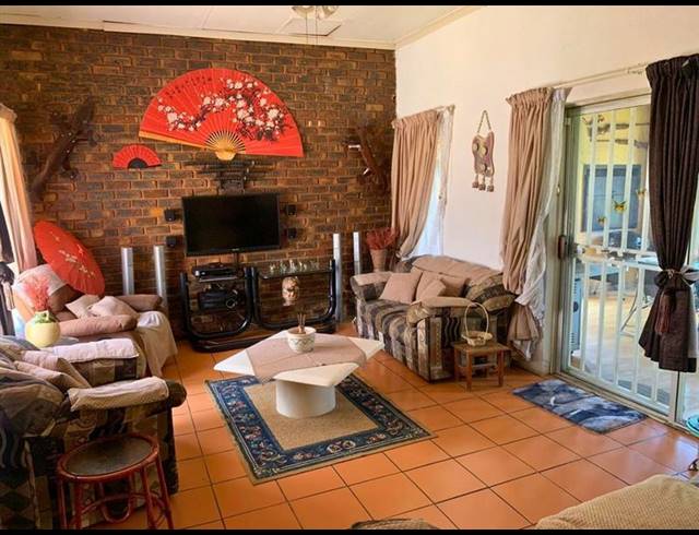 3 BEDROOM HOUSE FOR SALE IN NORKEM PARK